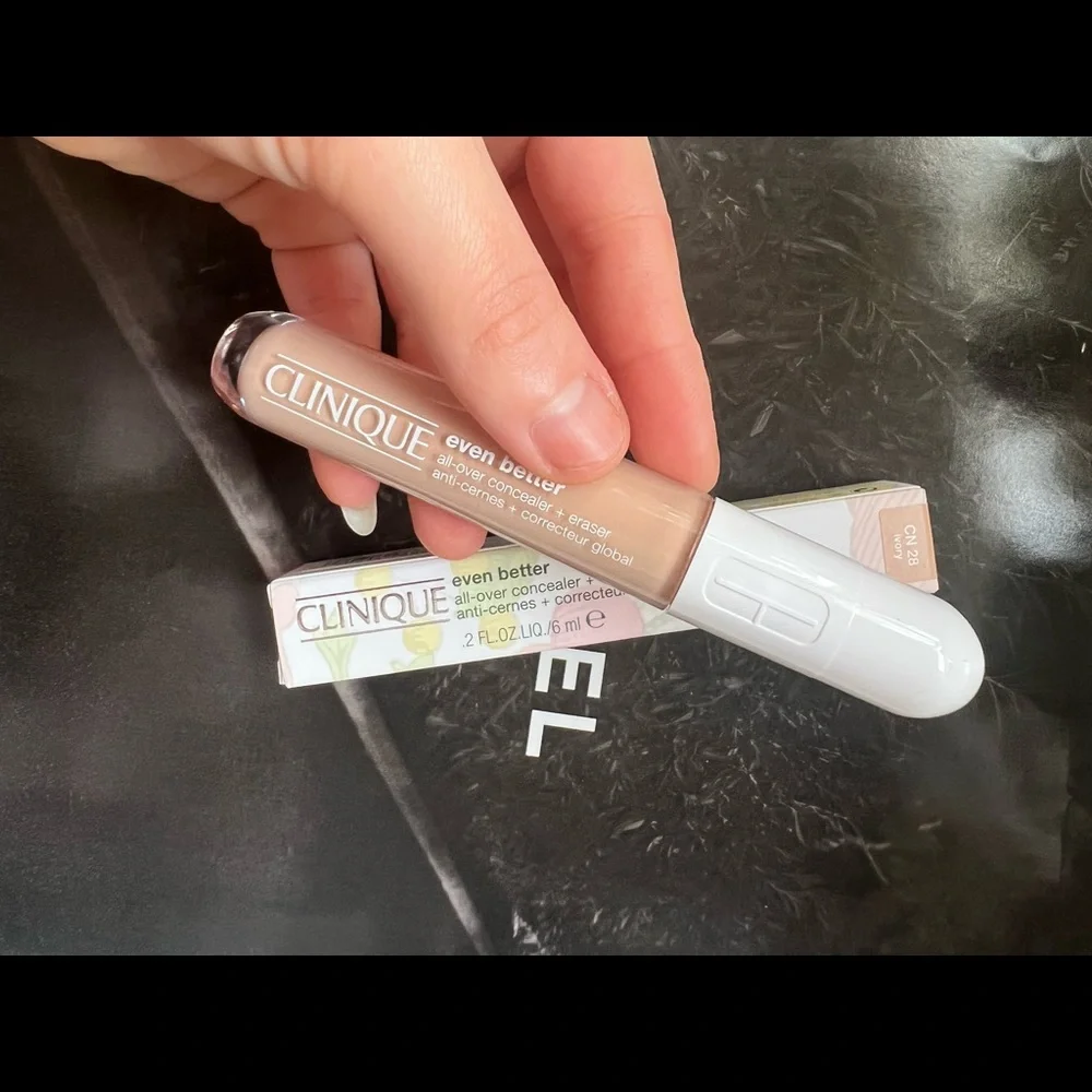 CCLINIQUE Even Better All-Over Concealer + Eraser 28 ivory new